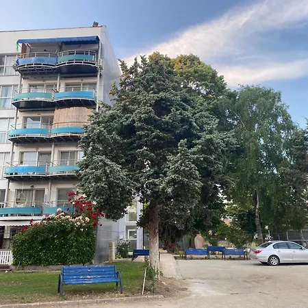 Kallatia Saturn